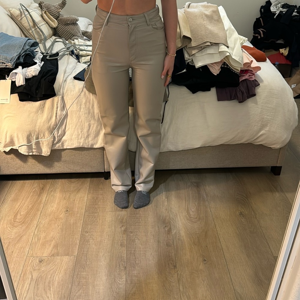 Aritzia Melina pant